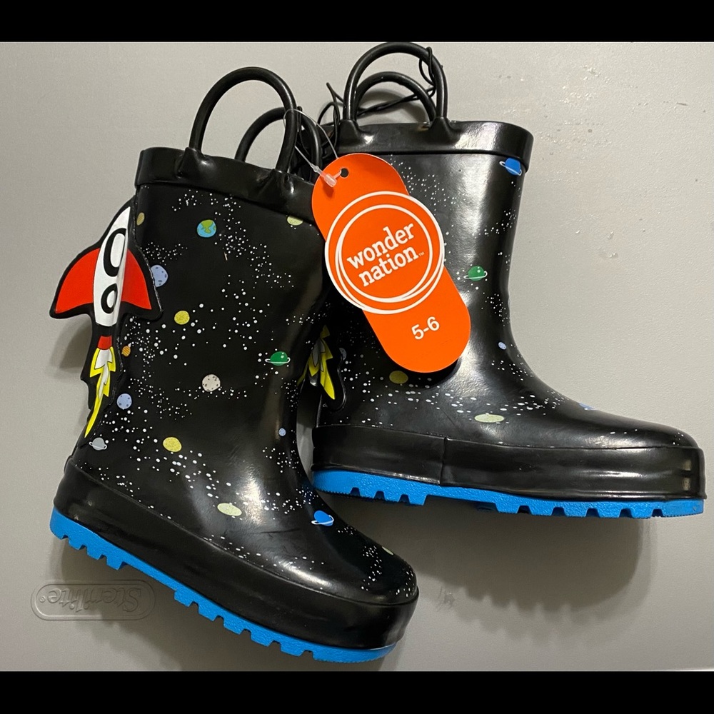Wonder Nation Outer space Boots Toddler 5-6